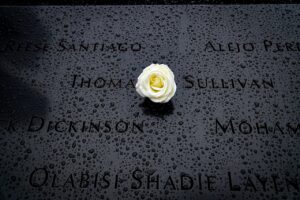 11月のキャンプ初心者が選ぶべき服装は？